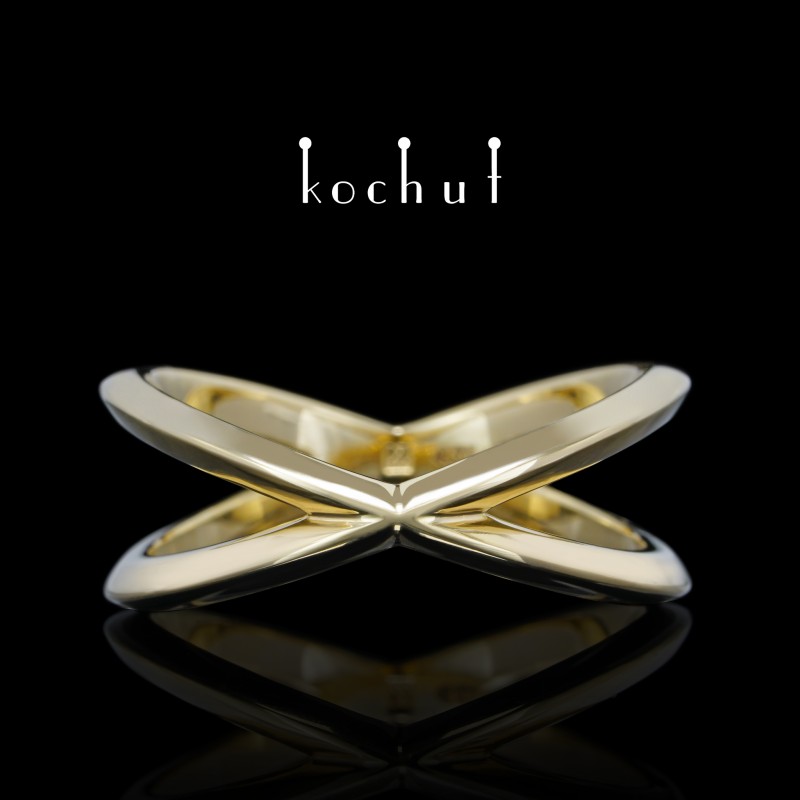 Ring «The point of contact». Yellow gold