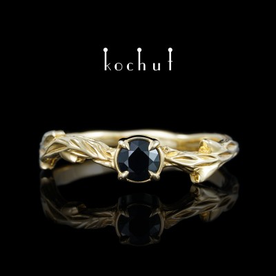 Ring «March twig». Yellow gold, sapphire