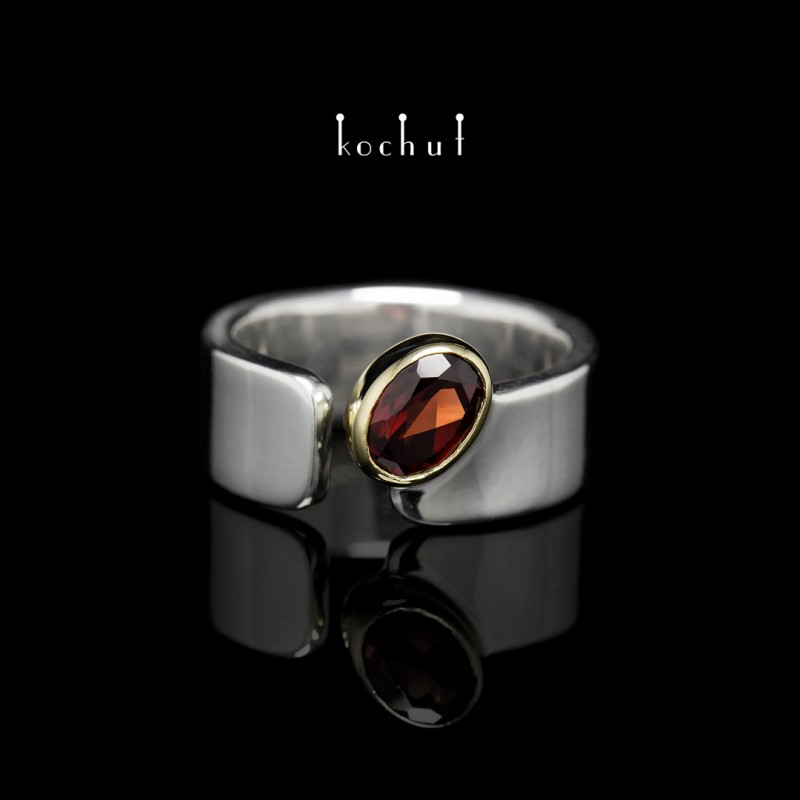 Sea Sunset — silver ring with yellow gold and garnet 
