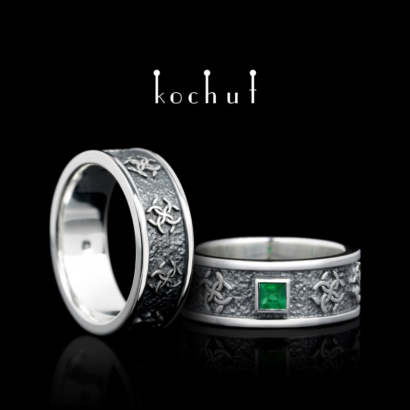 Wedding Rings "Charm Of The Clan". Silver, emerald