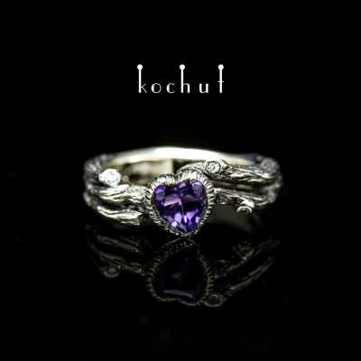 Ring «Heart of the forest». White gold, amethyst in the form of heart, black rodium