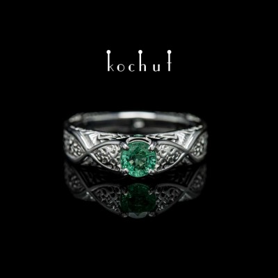 Ring "Versailles". Silver, emeralds, white rhodium