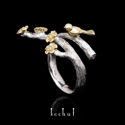 Ring "Bird and flowers". White, yellow gold, white rhodium, diamonds