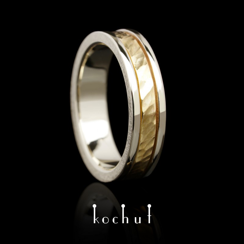 Kinematic ring «Memoria». White, yellow gold