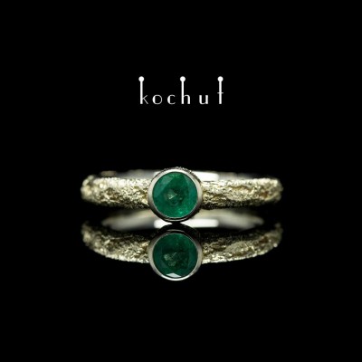Ring "Soul and body" (narrow). White, yellow gold, emerald