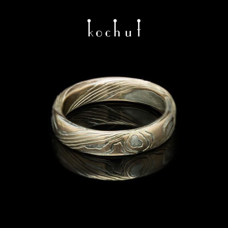 Ring mokume «Sophora». Red gold, etched Silver