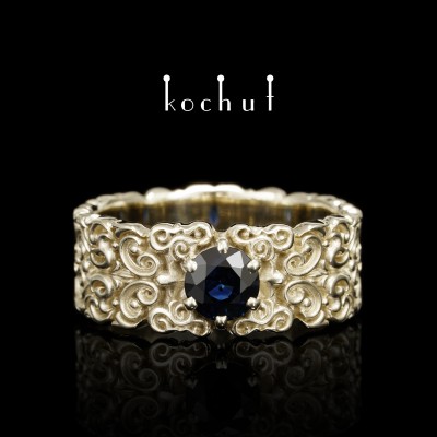 Ring «Notre Dame». White gold, sapphire
