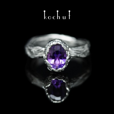 Ring «The source of life.» White gold, white rhodium, amethyst