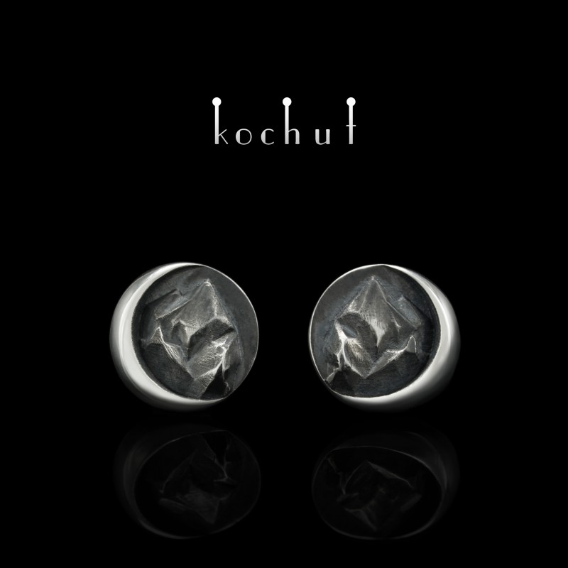 Earrings-pouches of the «Peaks of Love». Silver, oxidized