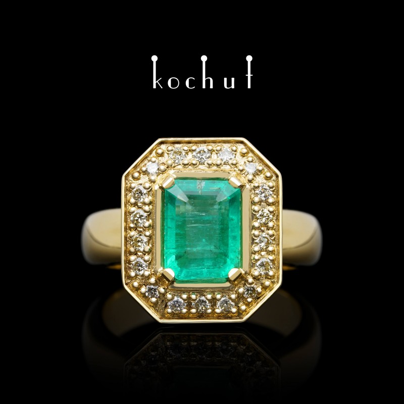 Ring "Grail". Gold, emerald, diamonds
