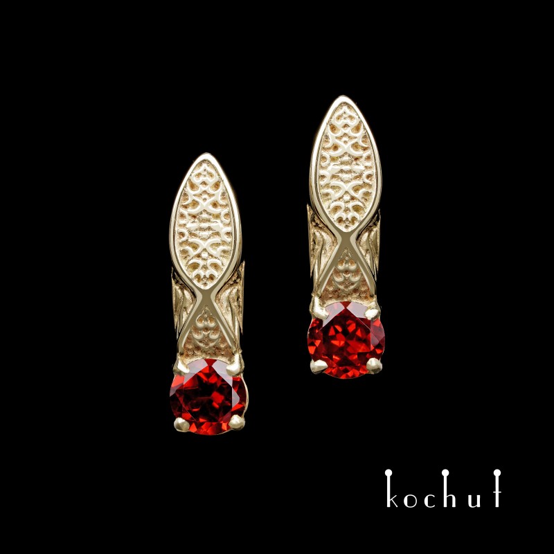 Earrings «Versailles». White and yellow gold, red garnets