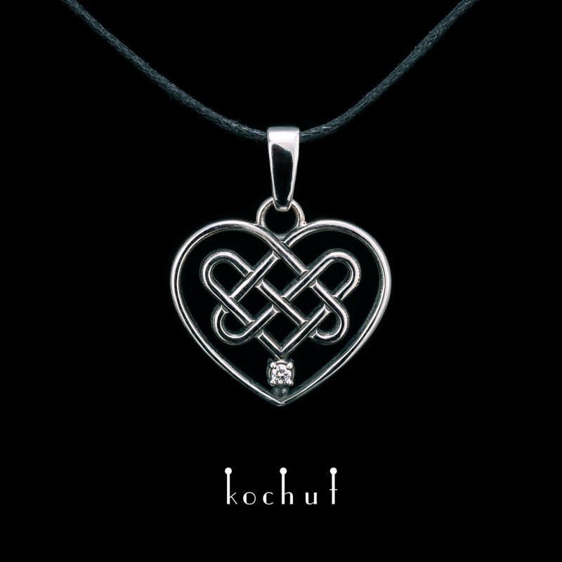 Pendant «Celtic Heart». Silver, oxidized, diamond