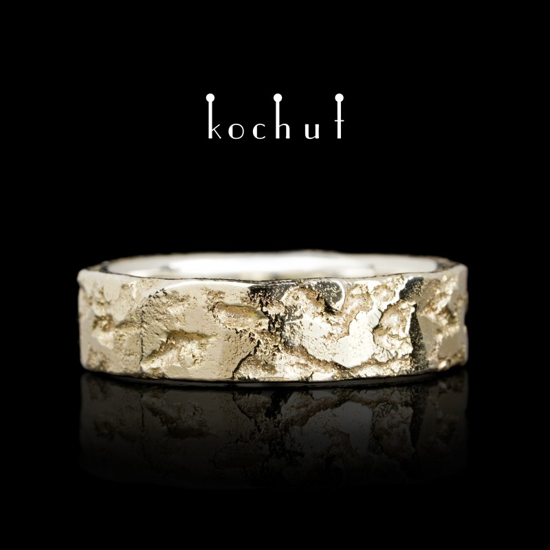 Ring «Soul and body with Light forging". Silver, yellow gold plating