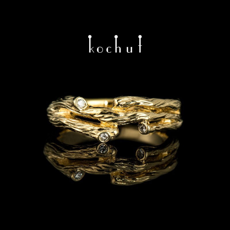 Каблучка «Гілочка». Жовте золото, діаманти