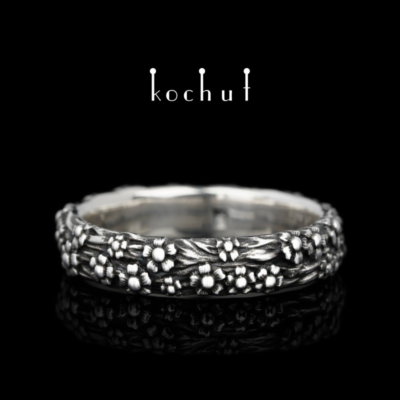 Wedding ring «Forget-Me-Not». Silver, oxidized