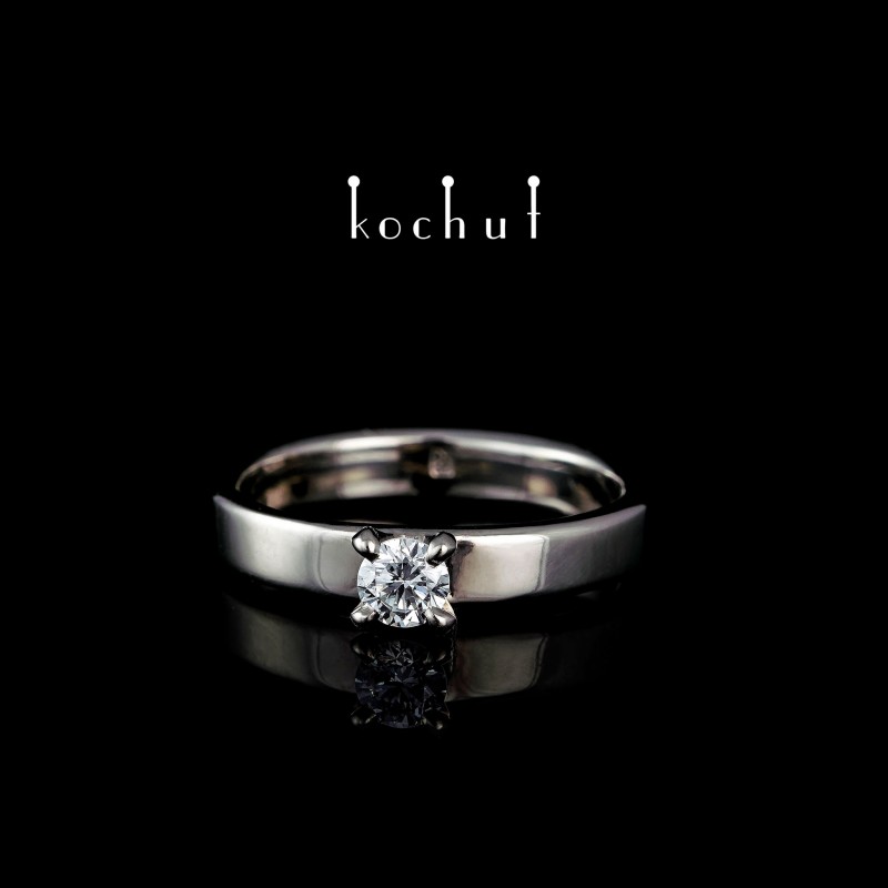 Engagement ring «Classical». Palladium 18K gold, diamond