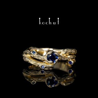 Ring «Twig». Yellow gold sapphires