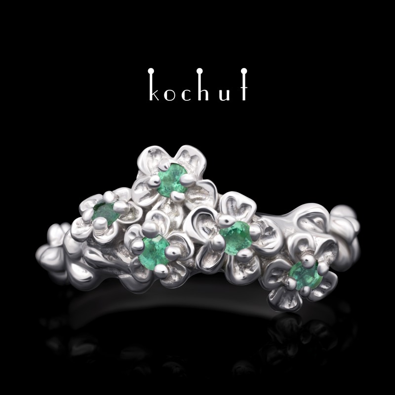 Ring «Flower Tiara». Silver, white rhodium, emeralds