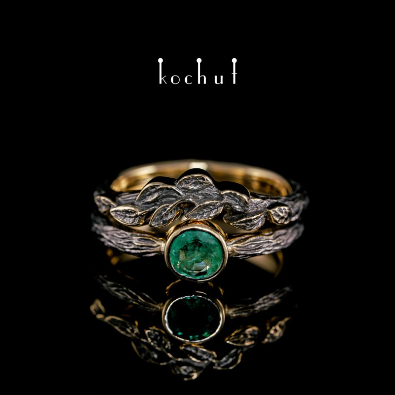 Ring "First Meeting". Gold, emerald