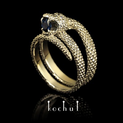 Ring «Love of the shrew». Yellow gold, sapphire, diamonds