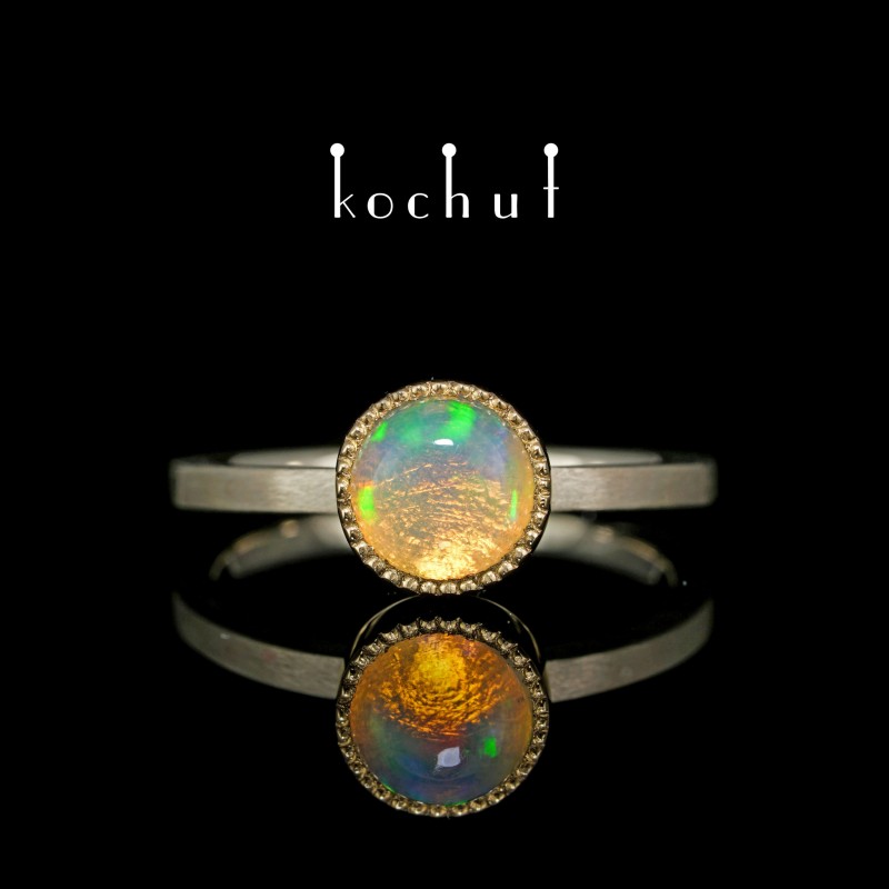Ring «Jupiter».White and yellow gold, opal