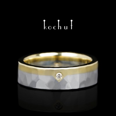 Flat-shaped wedding ring «Iceberg of feelings». Yellow gold, silver, diamond