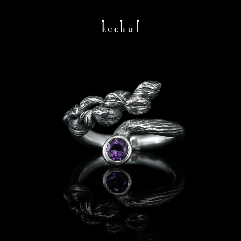 Flower Rhapsody — silver ring with amethyst