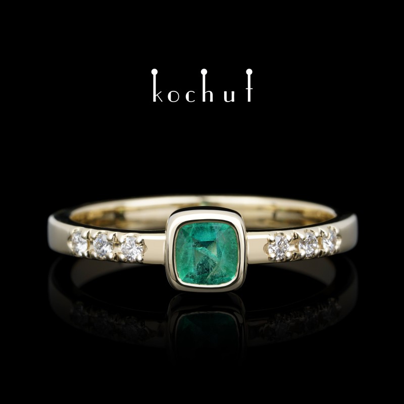 Engagement ring «Esmeralda». Yellow gold, emerald, diamonds