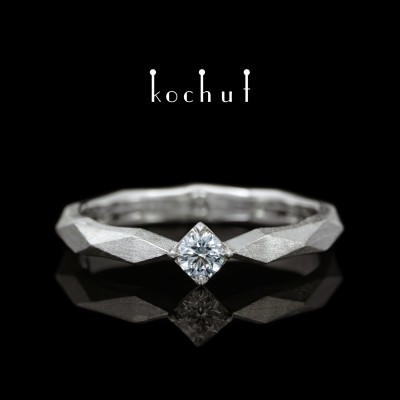 Engagement ring «My Queen». White gold, white rhodium, diamond