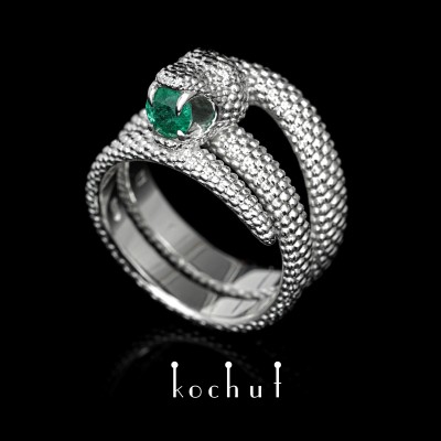 Ring «Love of the shrew». White gold, emerald, diamonds, white rhodium