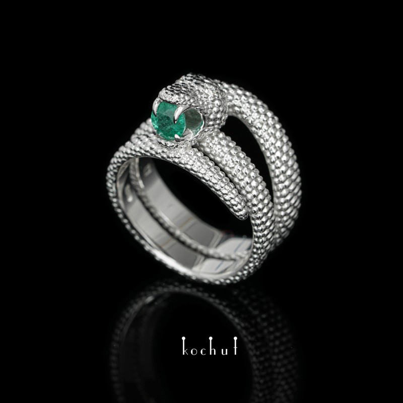 Ring «Love of the shrew». White gold, emerald, diamonds, white rhodium 