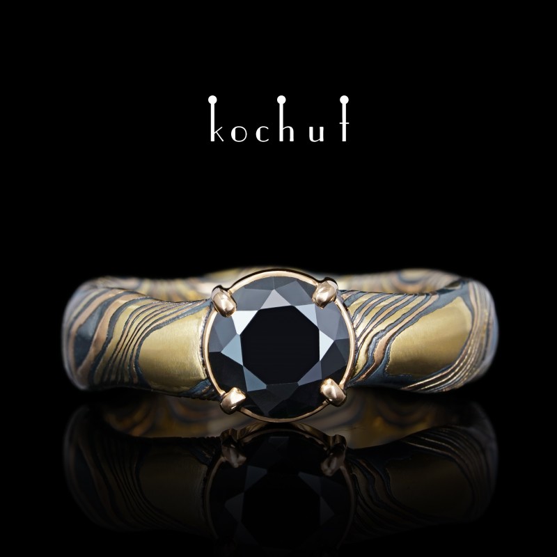 Ring «Scintillation». Red and yellow gold, etched silver, black diamond, oxidation