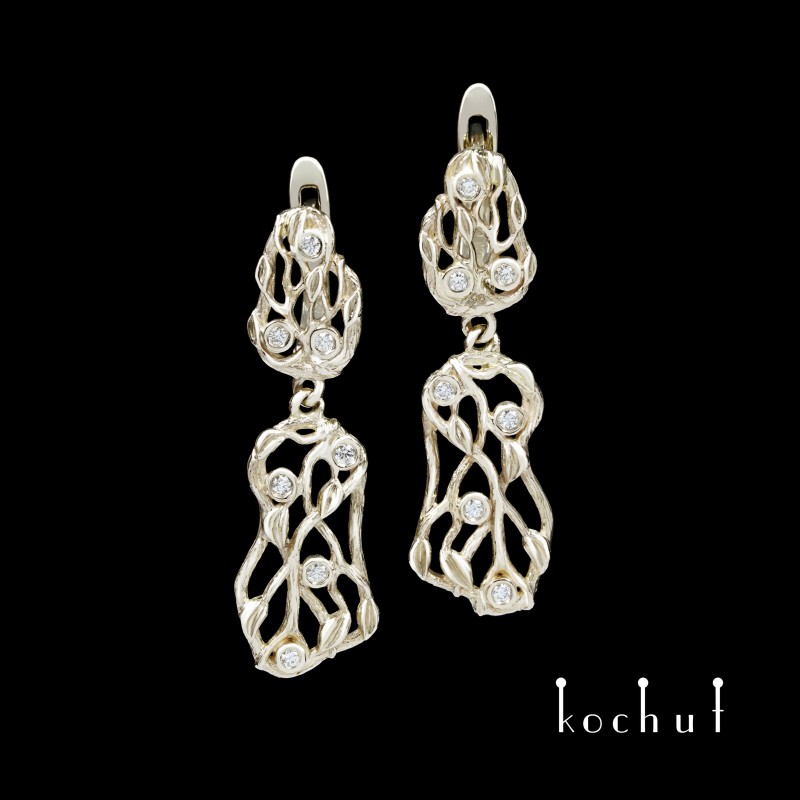 Earrings «Forest Veil». Yellow gold, diamands