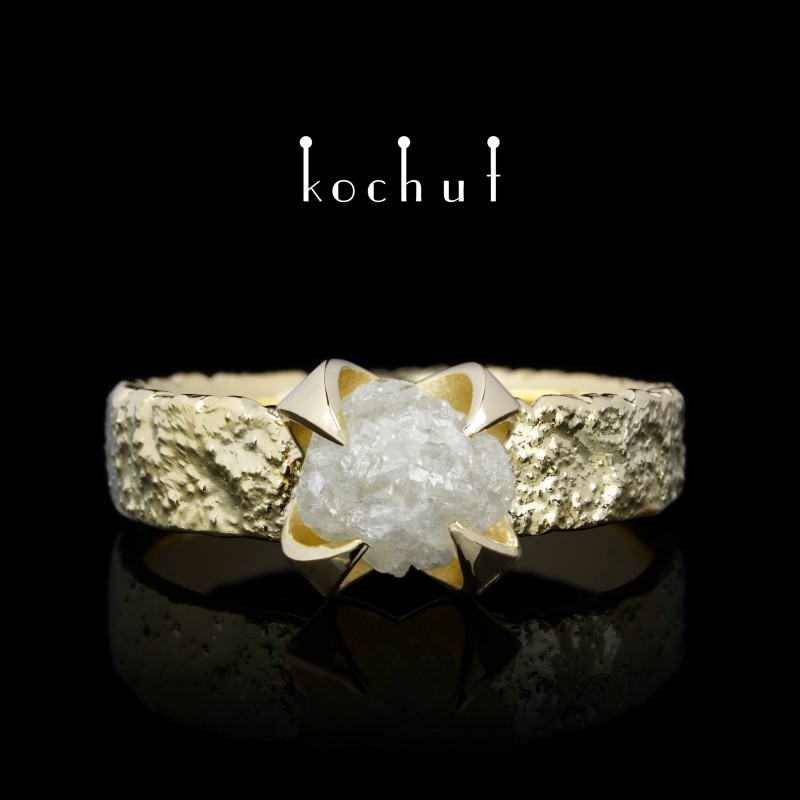 Ring «Delicate flower». Yellow gold, diamond