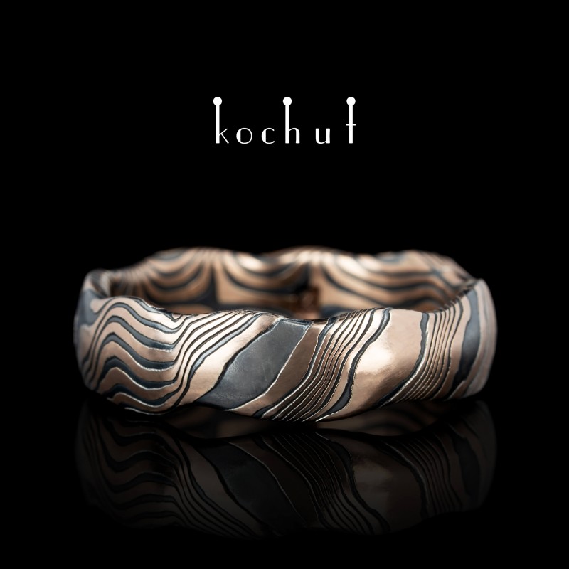 Seamles wedding ring mokume «Waves». Red gold, etched silver, oxidation