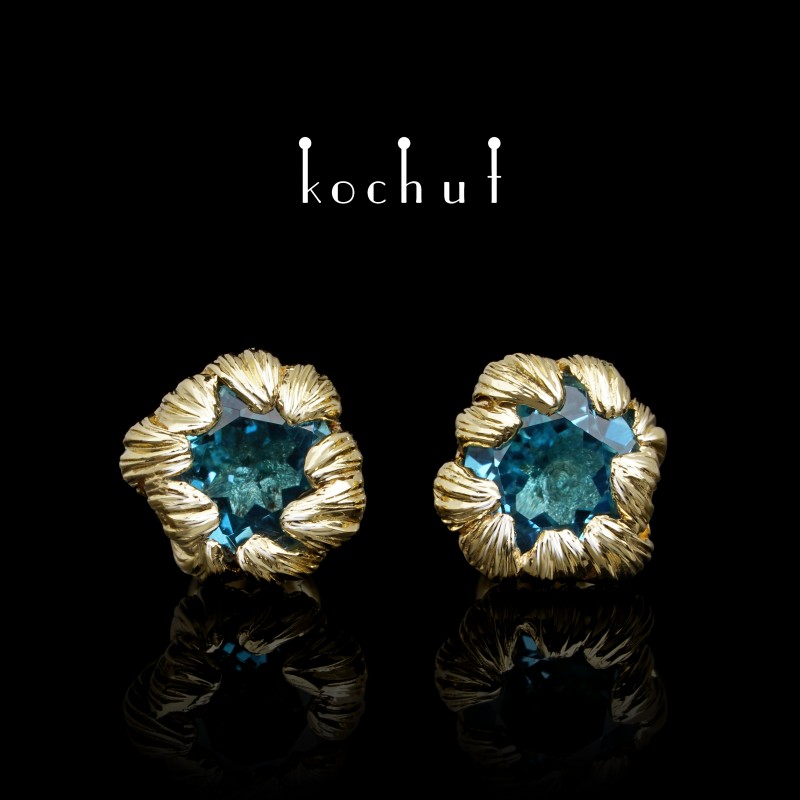 Stud-earrings "Peony" — earrings made of yellow gold with topazes