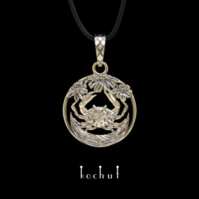Cancer — pendant made of yellow gold coated with black rhodium