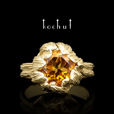 Ring «Peony». Yellow gold, citrine