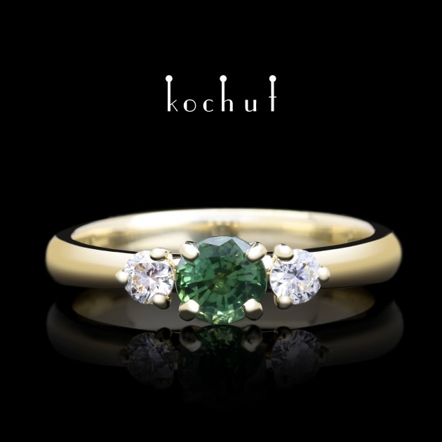 Engagement ring «Athena». Yellow gold, green sapphire, diamonds 