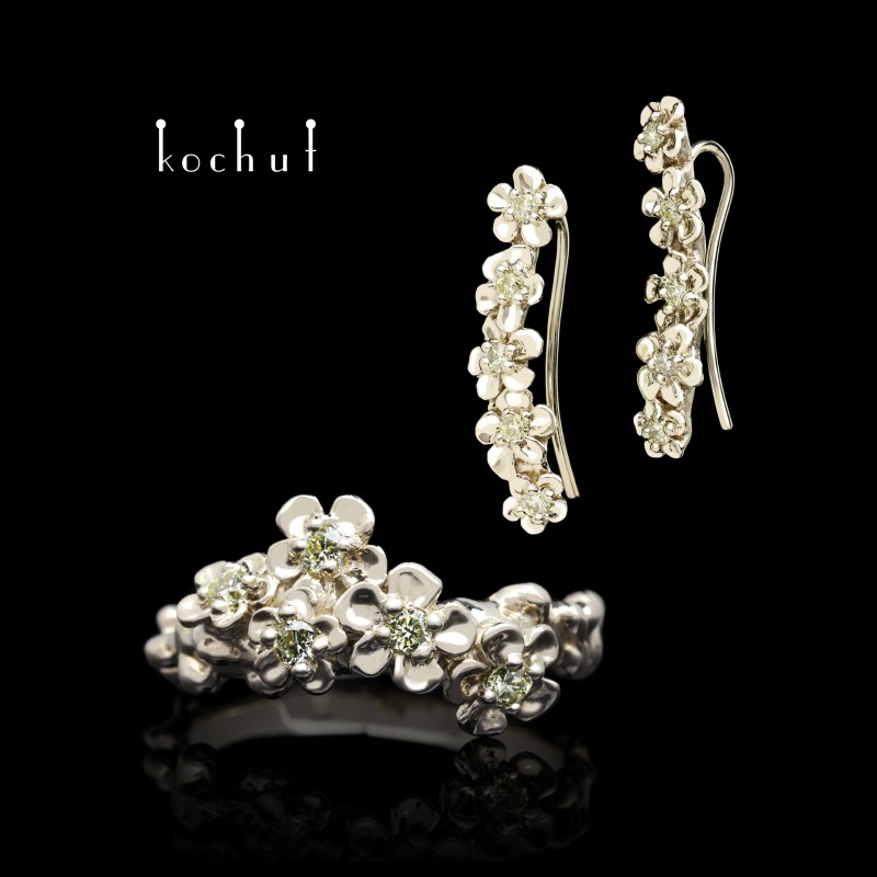 Jewelry set «Flower tiara». White gold, pale yellow diamonds