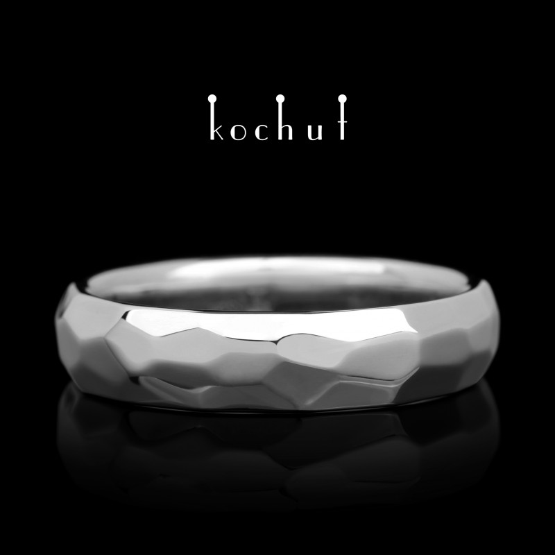 Wedding ring «Absolute». Platinum