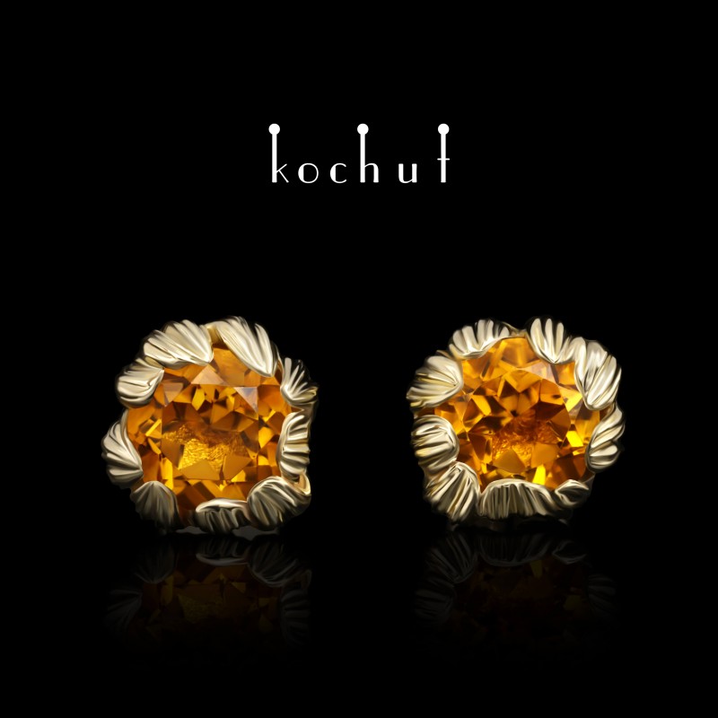 Stud-earrings «Peony». Yellow gold, citrine