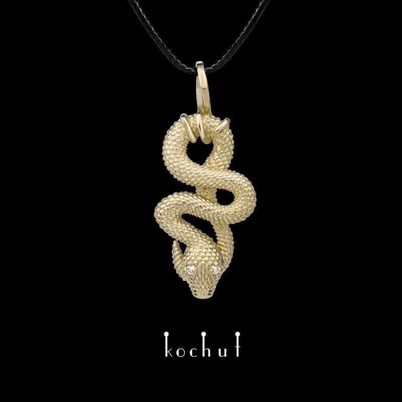 Pendant «Love of the shrew». Yellow gold, diamonds