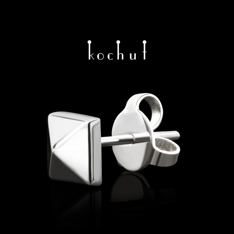 Mono earring «Facets of character: Passion». White gold, white rhodium